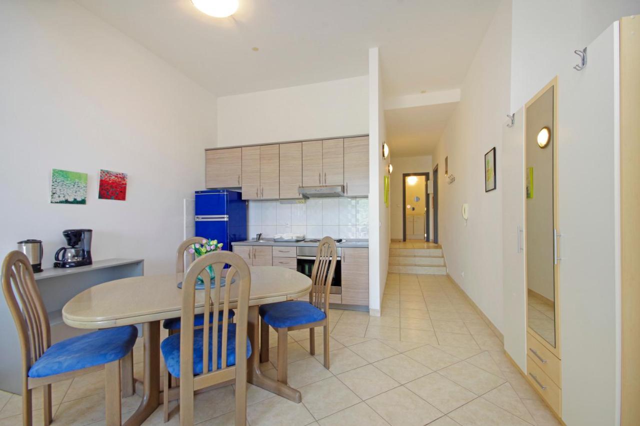 Matanovi Dvori Md Apartments มาคาร์สกา ภายนอก รูปภาพ