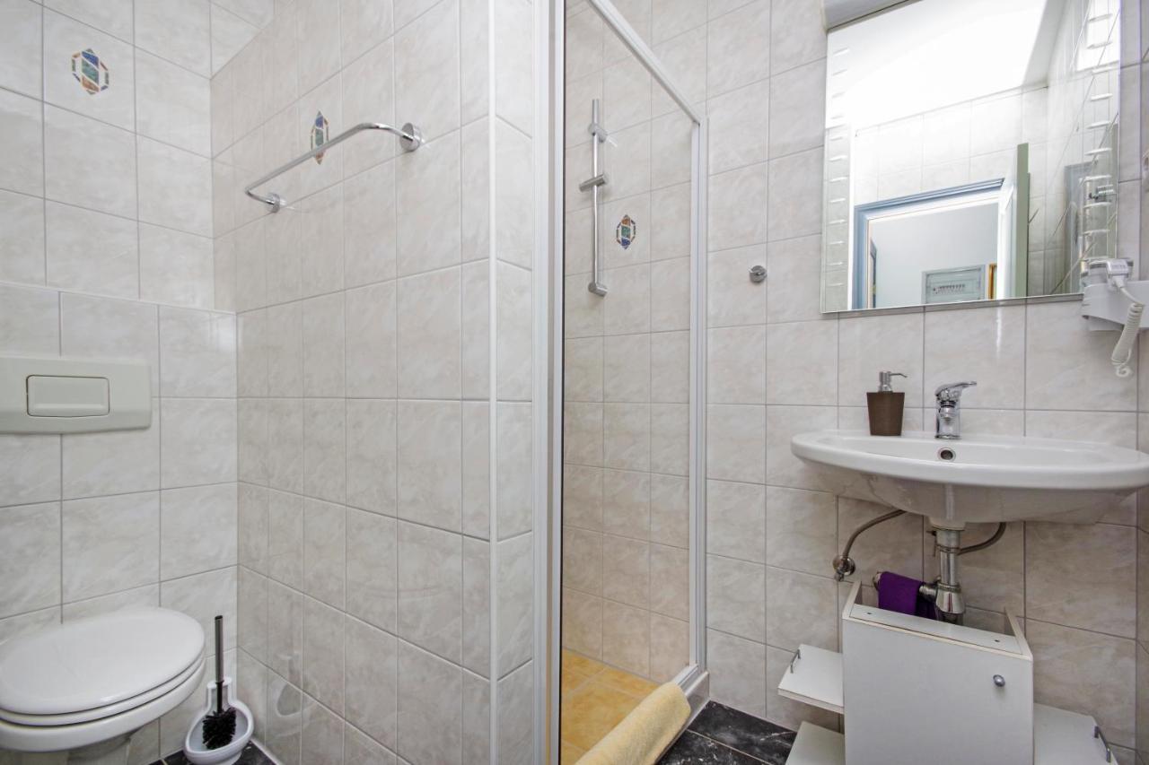 Matanovi Dvori Md Apartments มาคาร์สกา ภายนอก รูปภาพ