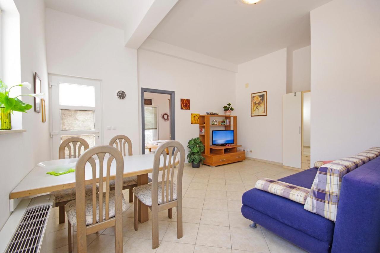 Matanovi Dvori Md Apartments มาคาร์สกา ภายนอก รูปภาพ